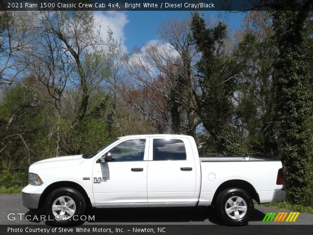 2021 Ram 1500 Classic Crew Cab 4x4 in Bright White