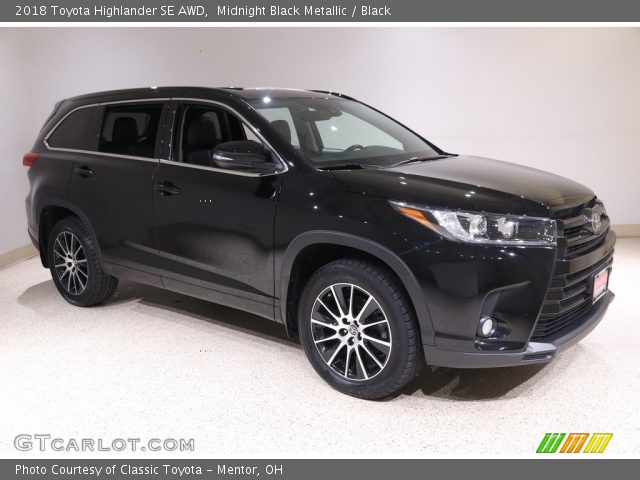 2018 Toyota Highlander SE AWD in Midnight Black Metallic