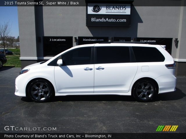 2015 Toyota Sienna SE in Super White