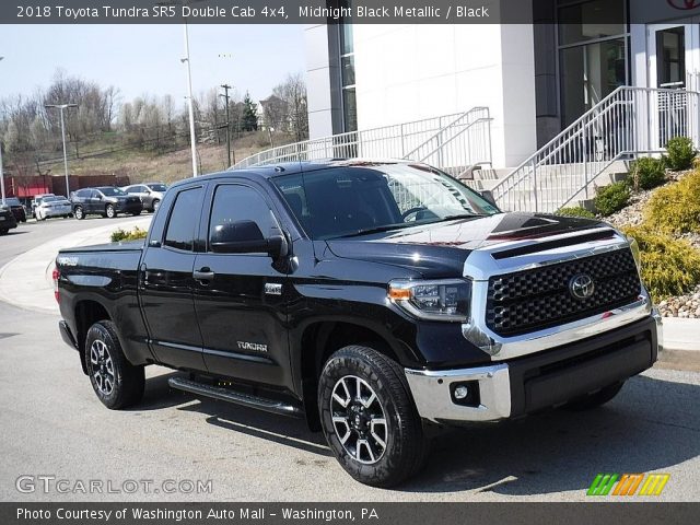 2018 Toyota Tundra SR5 Double Cab 4x4 in Midnight Black Metallic