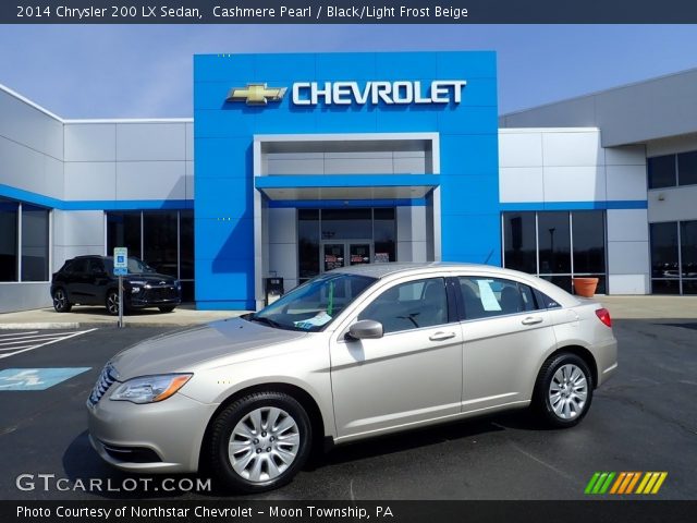 2014 Chrysler 200 LX Sedan in Cashmere Pearl