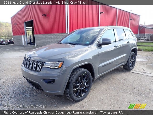 2021 Jeep Grand Cherokee Laredo 4x4 in Sting-Gray