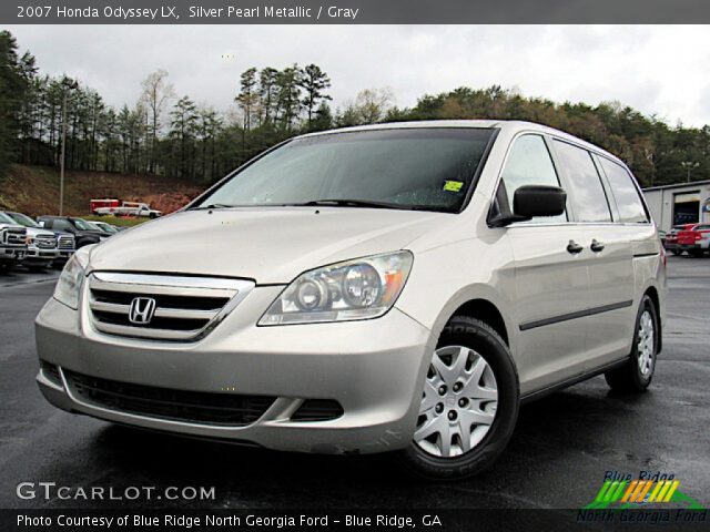 2007 Honda Odyssey LX in Silver Pearl Metallic