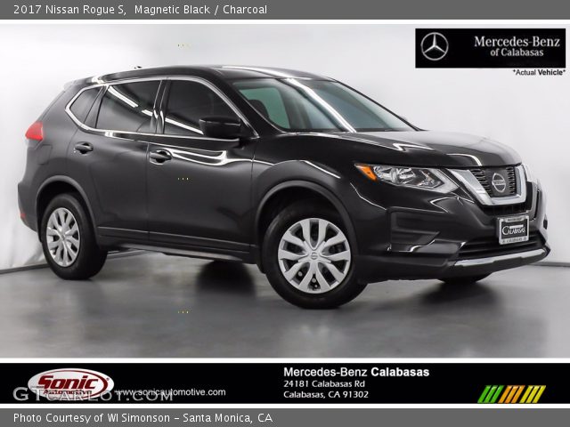 2017 Nissan Rogue S in Magnetic Black