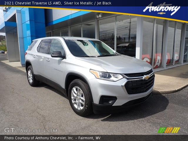 2021 Chevrolet Traverse LS AWD in Silver Ice Metallic