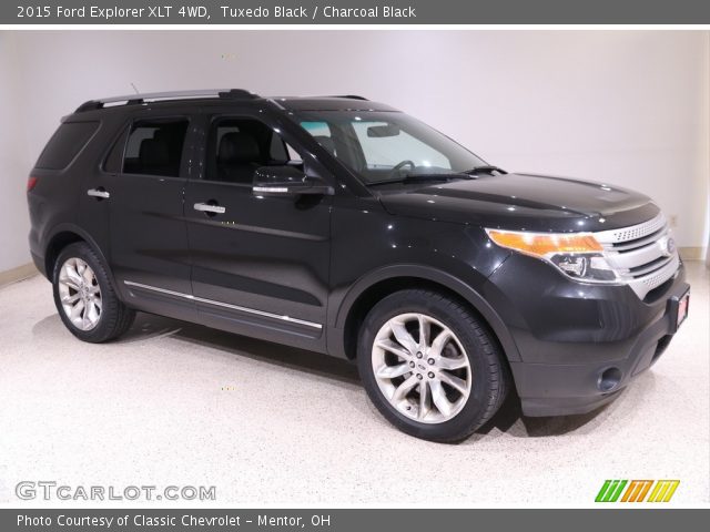 2015 Ford Explorer XLT 4WD in Tuxedo Black