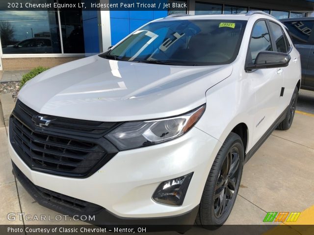 2021 Chevrolet Equinox LT in Iridescent Pearl Tricoat