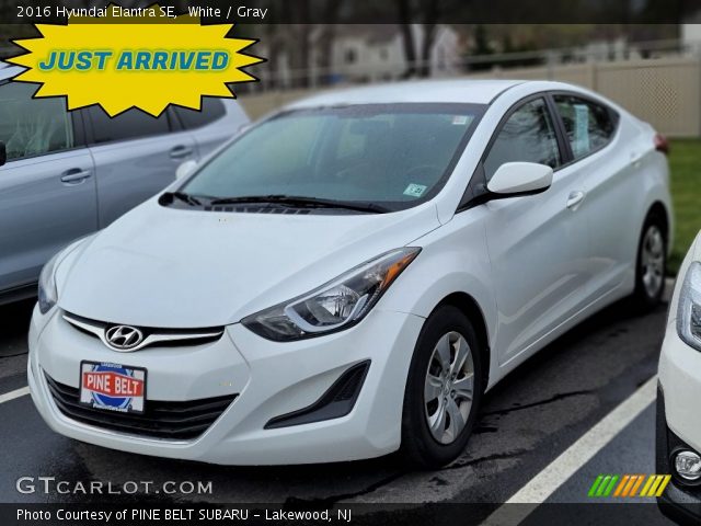 2016 Hyundai Elantra SE in White