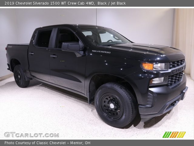 2019 Chevrolet Silverado 1500 WT Crew Cab 4WD in Black