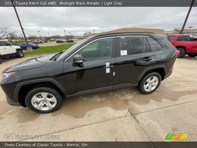 2021 Toyota RAV4 XLE AWD in Midnight Black Metallic