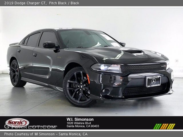 2019 Dodge Charger GT in Pitch Black