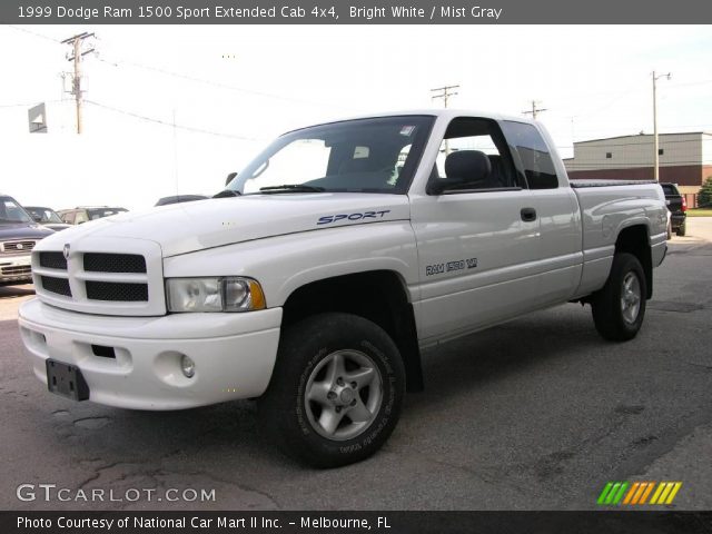 1999 Dodge Ram 1500 Sport Extended Cab 4x4 in Bright White