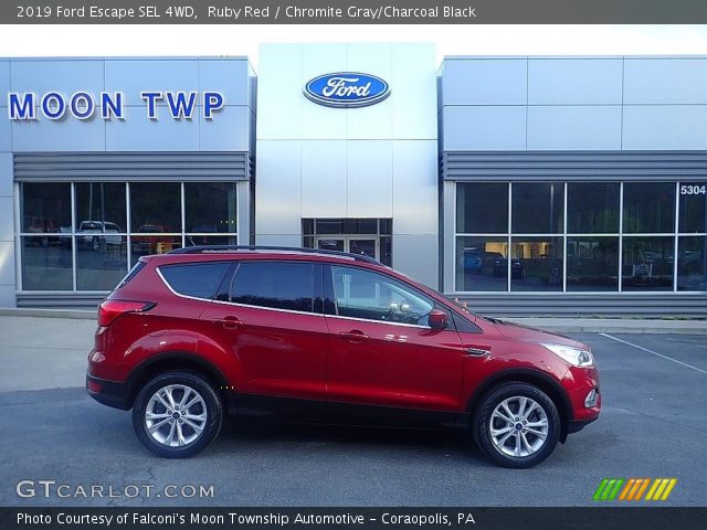 2019 Ford Escape SEL 4WD in Ruby Red