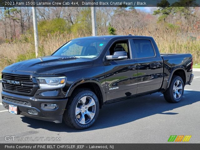 2021 Ram 1500 Laramie Crew Cab 4x4 in Diamond Black Crystal Pearl