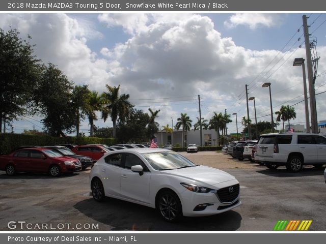 2018 Mazda MAZDA3 Touring 5 Door in Snowflake White Pearl Mica