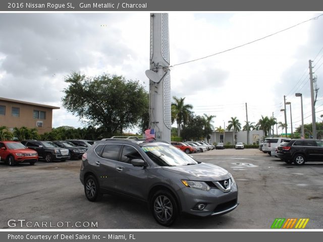 2016 Nissan Rogue SL in Gun Metallic