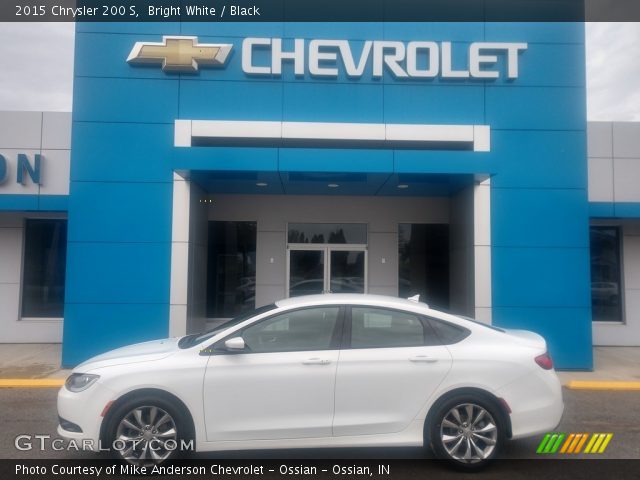 2015 Chrysler 200 S in Bright White