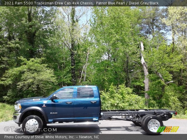 2021 Ram 5500 Tradesman Crew Cab 4x4 Chassis in Patriot Blue Pearl