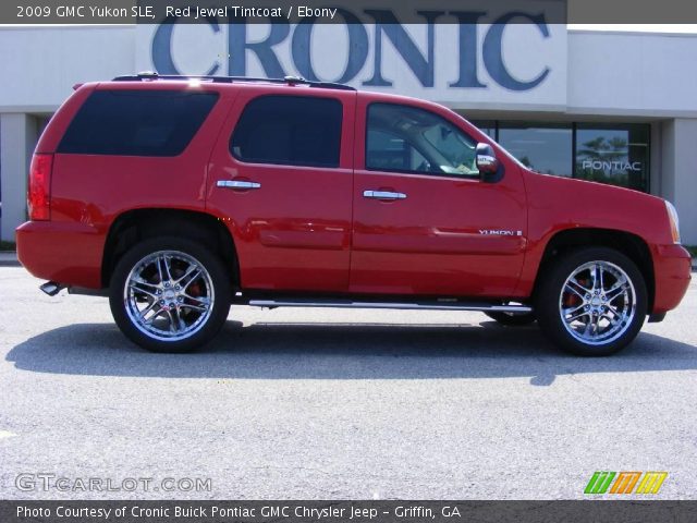 2009 GMC Yukon SLE in Red Jewel Tintcoat