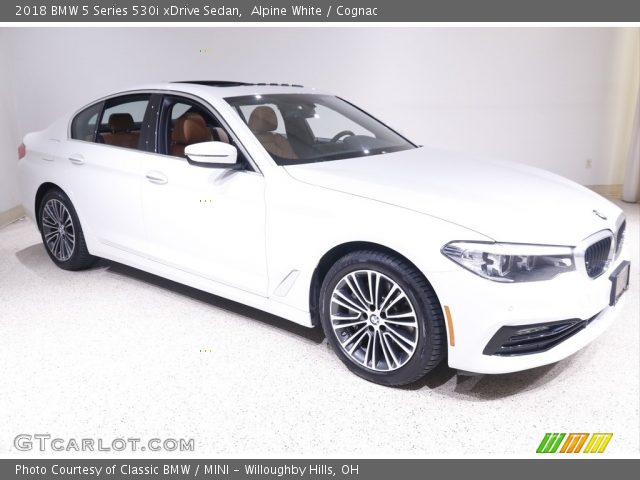 2018 BMW 5 Series 530i xDrive Sedan in Alpine White