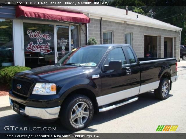 2005 Ford F150 XLT Regular Cab in Black