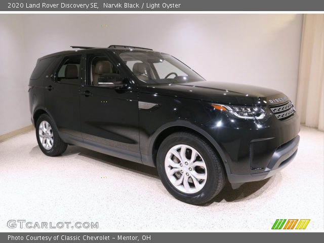 2020 Land Rover Discovery SE in Narvik Black