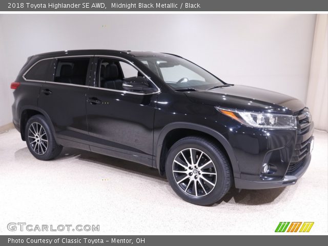 2018 Toyota Highlander SE AWD in Midnight Black Metallic