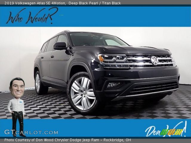 2019 Volkswagen Atlas SE 4Motion in Deep Black Pearl