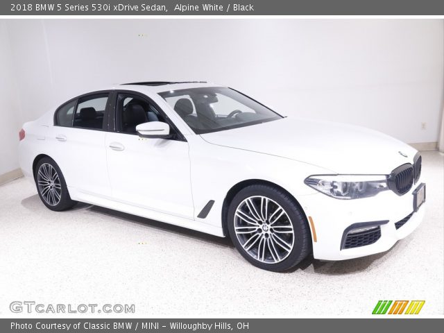 2018 BMW 5 Series 530i xDrive Sedan in Alpine White