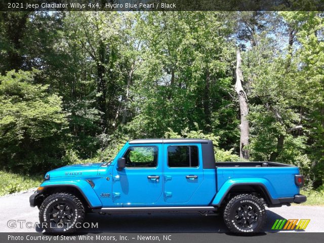 2021 Jeep Gladiator Willys 4x4 in Hydro Blue Pearl