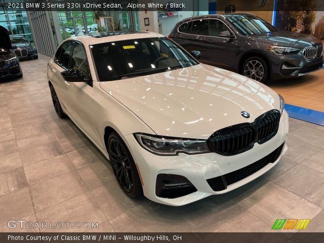 2021 BMW 3 Series 330i xDrive Sedan in Alpine White