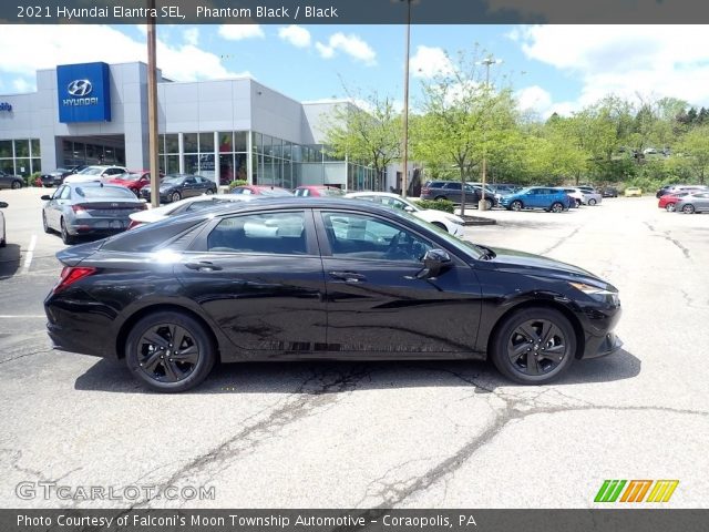 2021 Hyundai Elantra SEL in Phantom Black