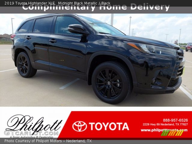 2019 Toyota Highlander XLE in Midnight Black Metallic