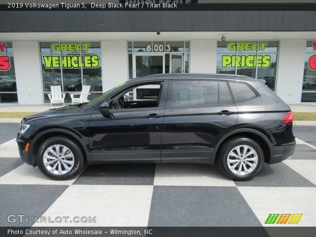 2019 Volkswagen Tiguan S in Deep Black Pearl