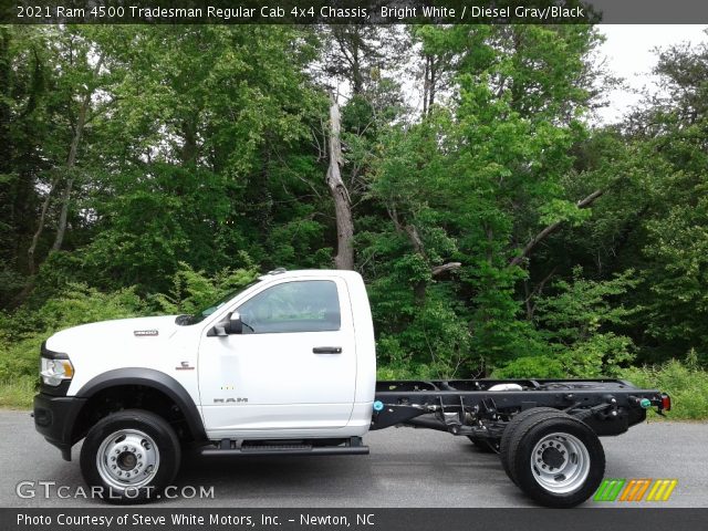 2021 Ram 4500 Tradesman Regular Cab 4x4 Chassis in Bright White