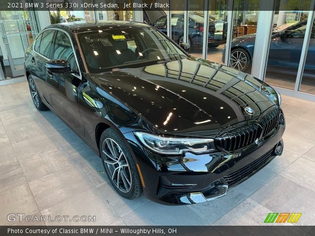 2021 BMW 3 Series 330i xDrive Sedan in Jet Black