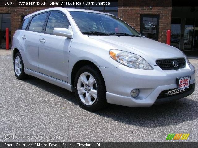 2007 Toyota Matrix XR in Silver Streak Mica
