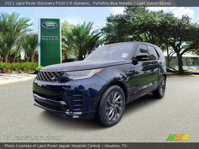 2021 Land Rover Discovery P300 S R-Dynamic in Portofino Blue Metallic