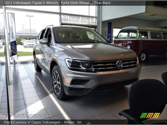 2021 Volkswagen Tiguan S 4Motion in Pyrite Silver Metallic