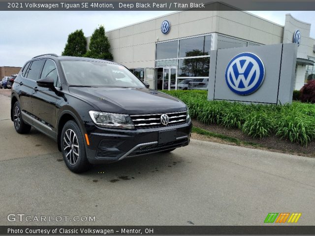 2021 Volkswagen Tiguan SE 4Motion in Deep Black Pearl