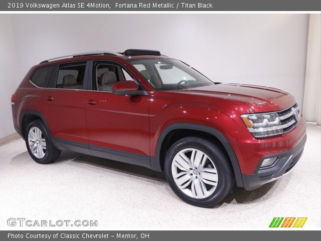 2019 Volkswagen Atlas SE 4Motion in Fortana Red Metallic