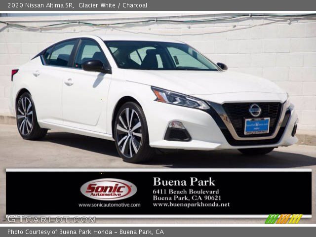 2020 Nissan Altima SR in Glacier White