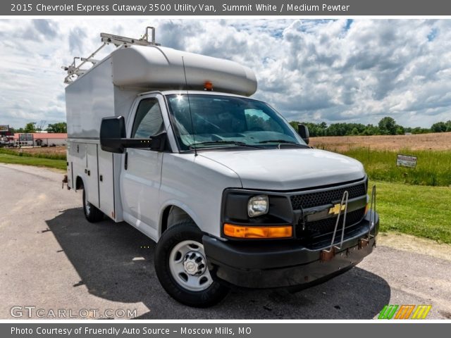 2015 Chevrolet Express Cutaway 3500 Utility Van in Summit White