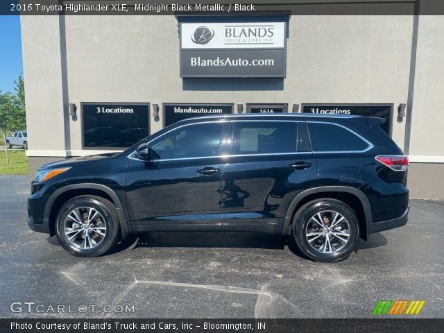 2016 Toyota Highlander XLE in Midnight Black Metallic