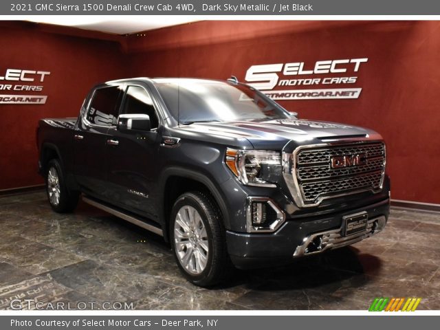 2021 GMC Sierra 1500 Denali Crew Cab 4WD in Dark Sky Metallic