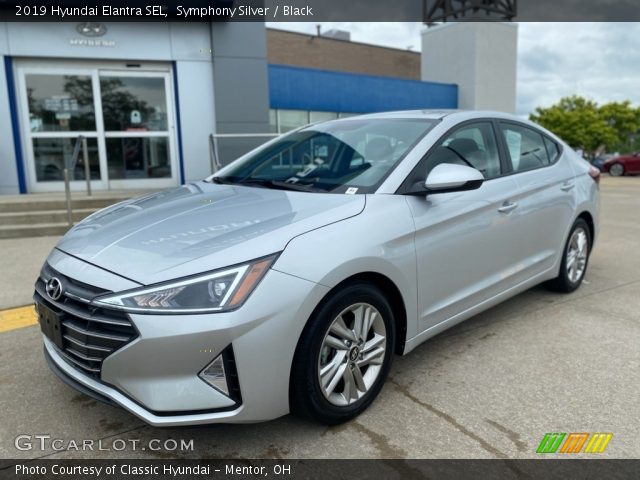 2019 Hyundai Elantra SEL in Symphony Silver