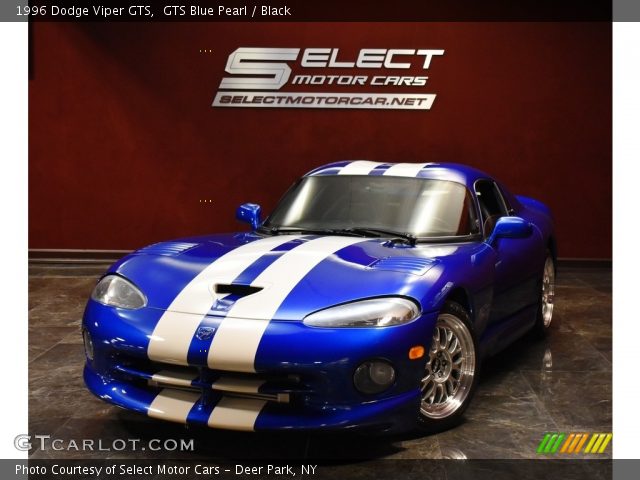 1996 Dodge Viper GTS in GTS Blue Pearl