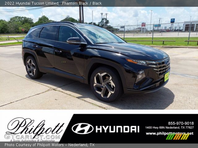 2022 Hyundai Tucson Limited in Phantom Black