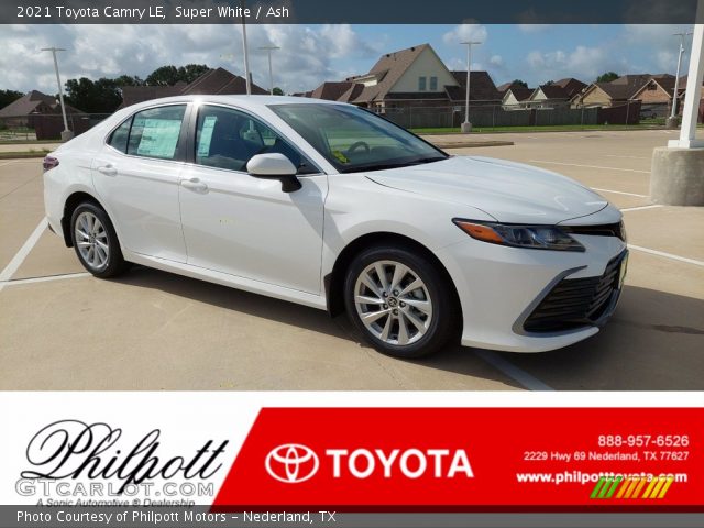 2021 Toyota Camry LE in Super White