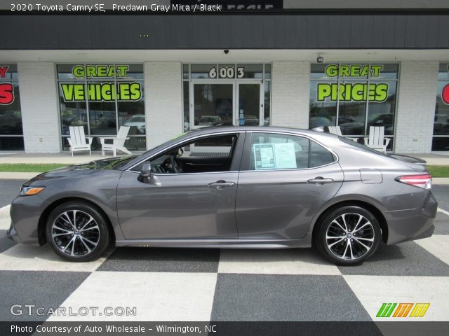 2020 Toyota Camry SE in Predawn Gray Mica